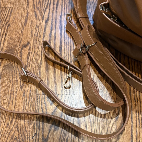 Mina Baie Tan Leather Women's Bag - Picture 7 of 12